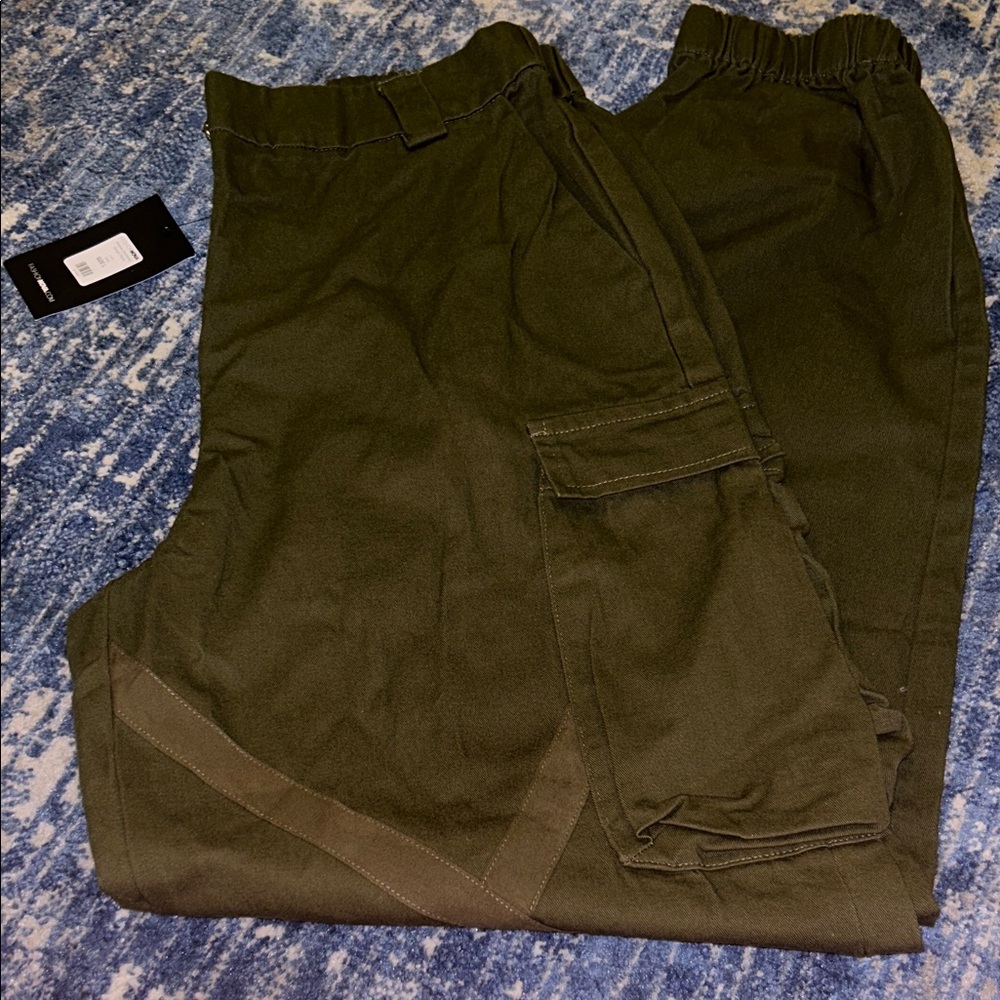 Women’s Olive Cargo Pants